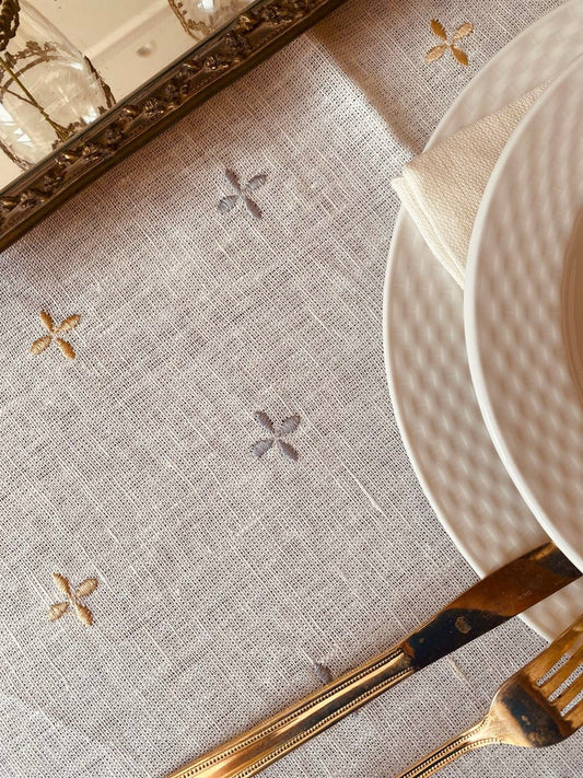 Embroidered Flower Fan Table Runner