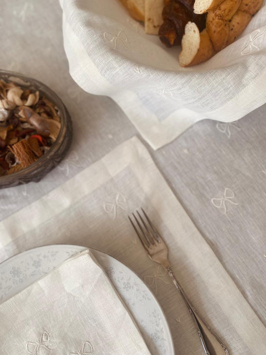 Embroidered Ribbon Bow Table Runner